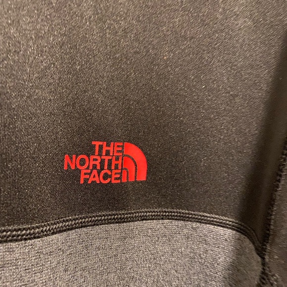 Mens large The North Face gray and black polyester hooded jacket - Picture 3 of 4